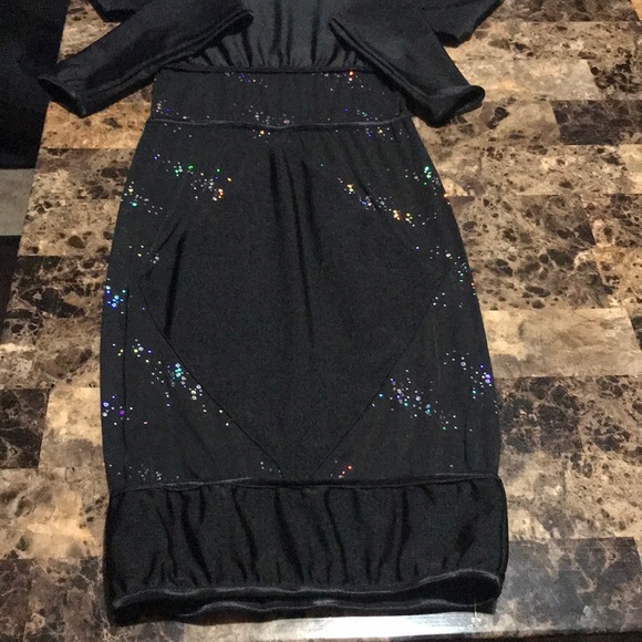 Black Dress - Picture 4 of 4